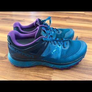 Women’s Salomon trail shoes